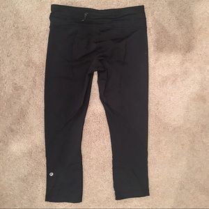 lululemon athletica Pants - Lululemon Capris size 4 lululemon athletica Pants - Lululemon Capris size 4